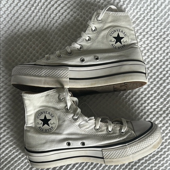 Converse Chuck Taylor All Star High-Top Platform Sneaker - Women's size 7 - Picture 1 of 7